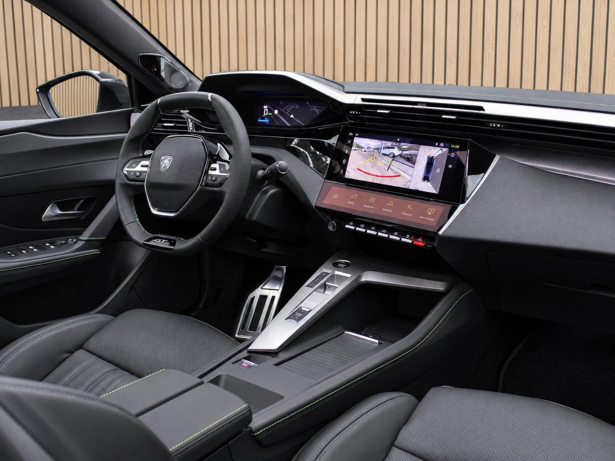 Peugeot e-408 GT Exclusive 58 kWh | Leder/Panoramadak/Focal, Auto's, 12 maanden, Gebruikt, 213 pk, 58 kWh
