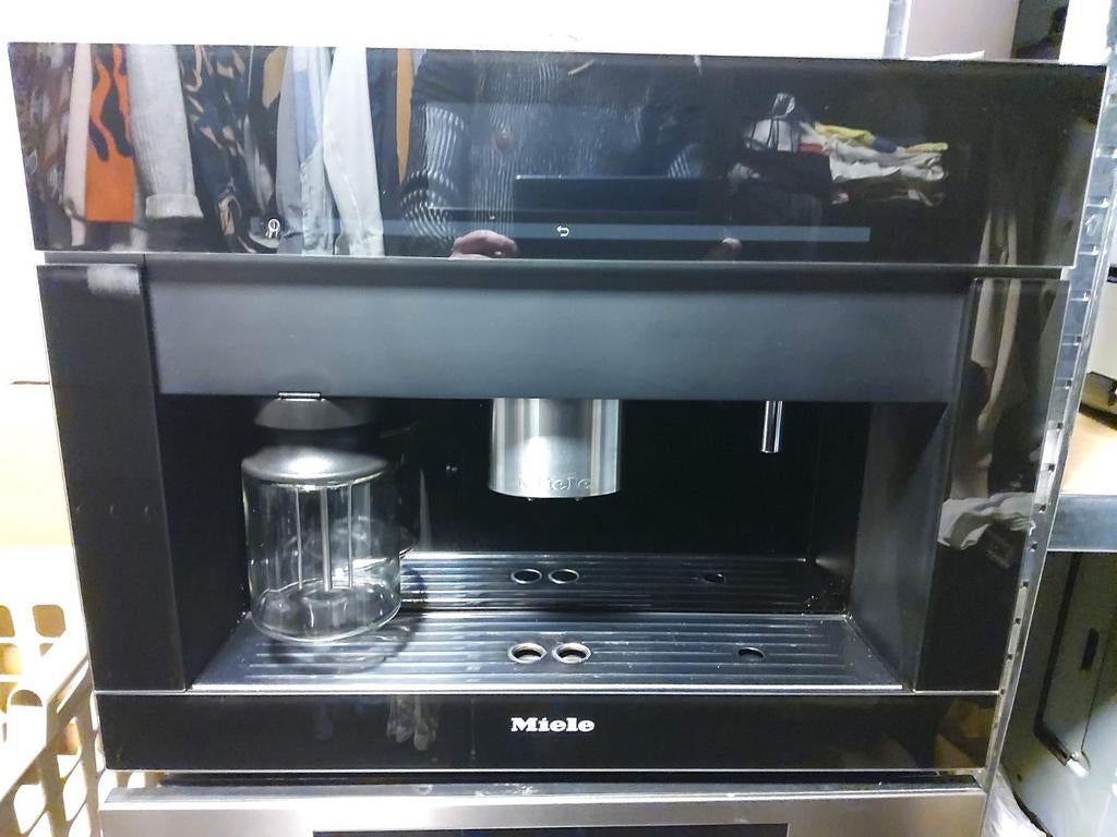 Gezocht: Defecte Miele inbouw koffiemachine, Witgoed en Apparatuur, Ophalen, Niet werkend, Koffiemachine, Gemalen koffie