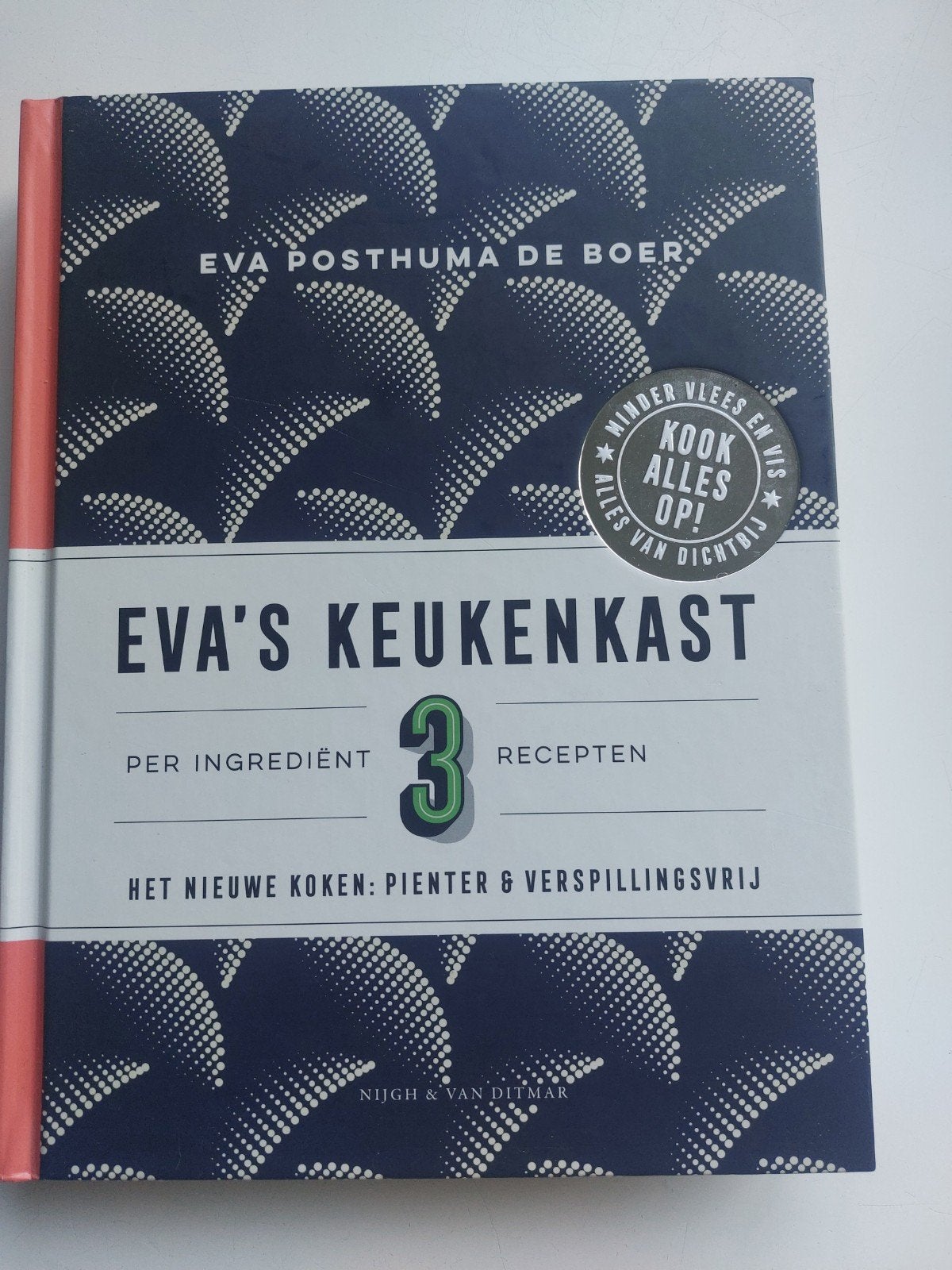 Eva's keukenkast, Boeken, Ophalen of Verzenden, Zo goed als nieuw, Eva posthuma de boer, Spanje