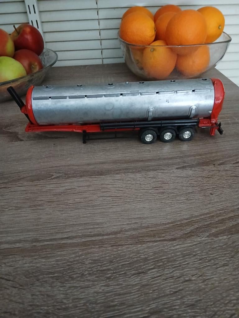 Opleger van lion car 1.50, Hobby en Vrije tijd, Modelauto's | 1:50, Ophalen of Verzenden, Bus of Vrachtwagen, Lion Toys