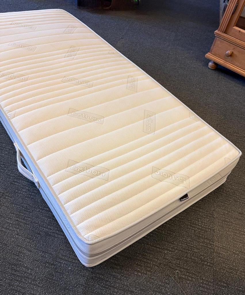 Eastborn matras 90 x 200 in nieuwstaat, Ophalen, Gebruikt, Eenpersoons, Wit