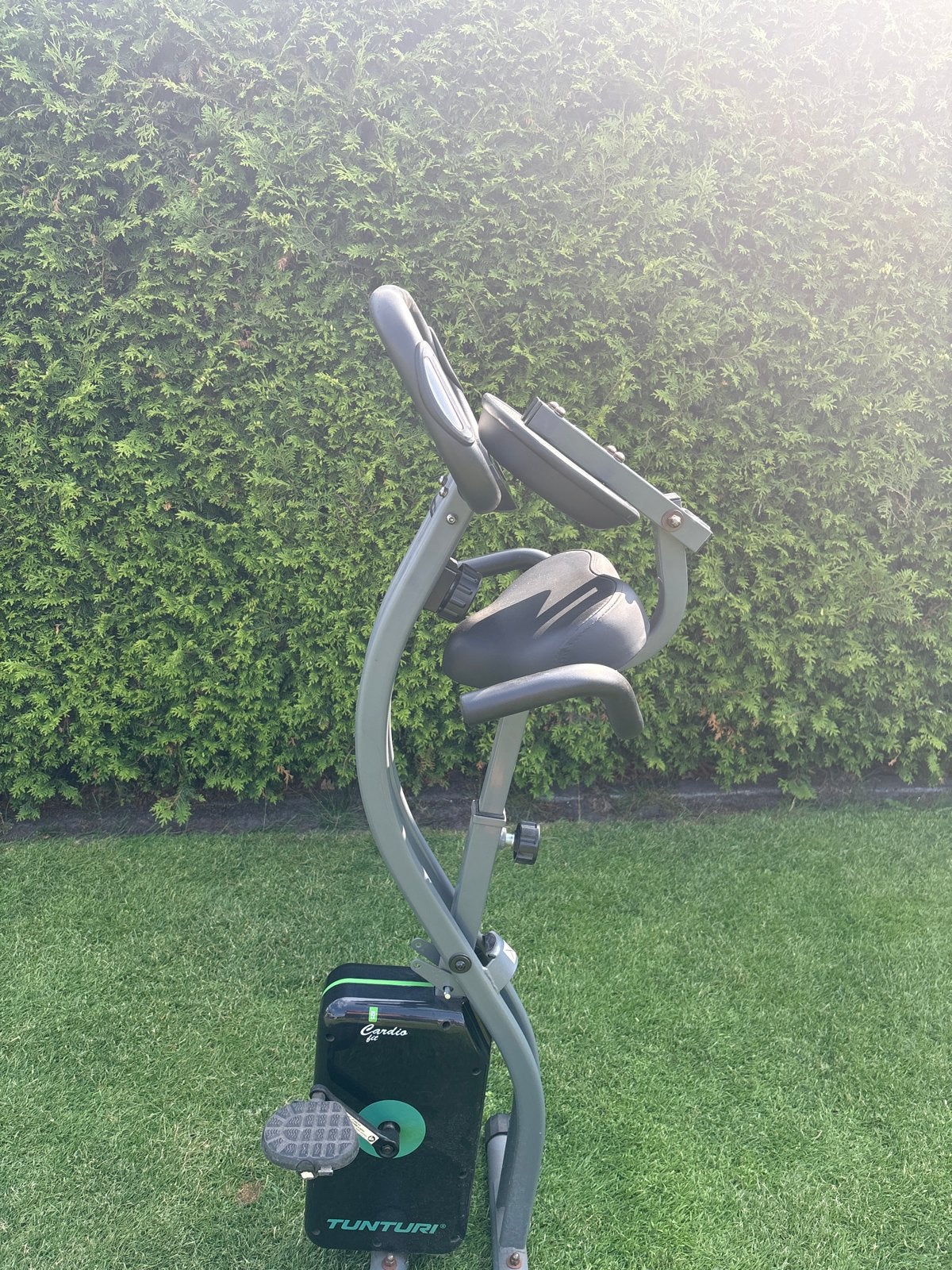 Tunturi Cardio Fit B25 Hometrainer - Zo goed als nieuw, Ophalen, Zo goed als nieuw, Metaal, Benen