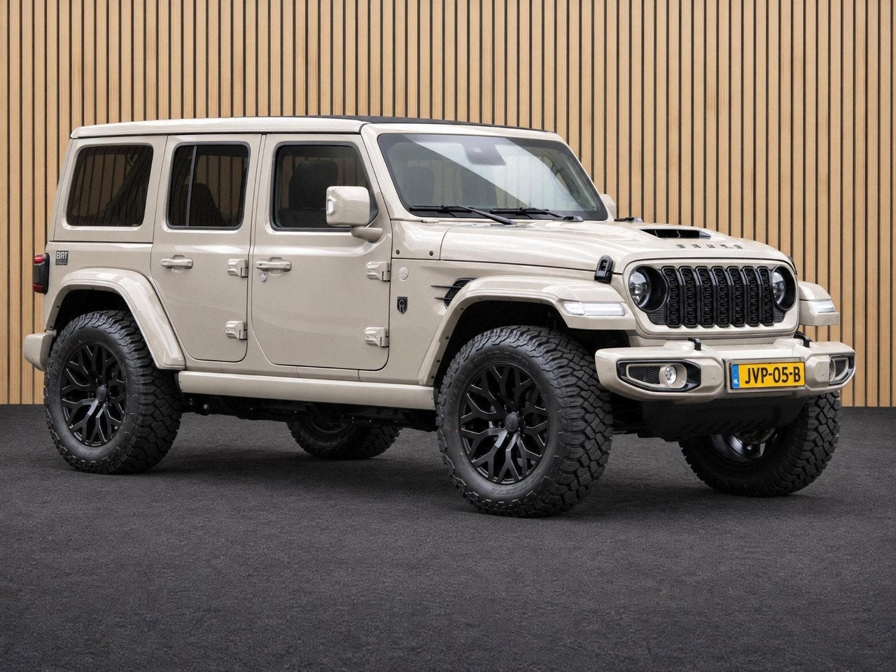 Jeep Wrangler Unlimited 4xe 380 Brute Custom Conversion Skyv, Automaat, 4 cilinders, Cabriolet, Bedrijf