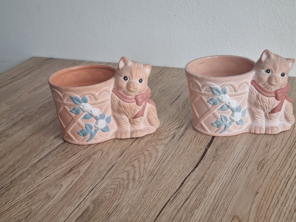 2 Mooie Zeldzame Vintage Terracotta Kat Poes Bloempotten, Verzenden, Gebruikt, Dier