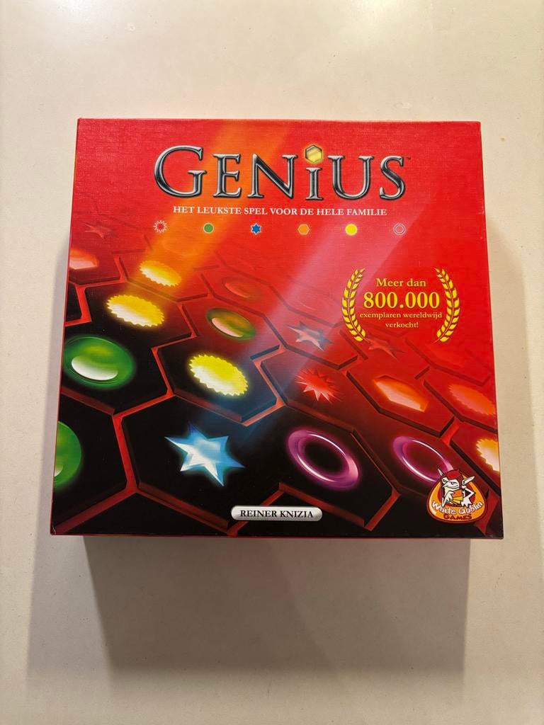 Genius bordspel White Goblin Games als nieuw!, Hobby en Vrije tijd, Gezelschapsspellen | Bordspellen, Een of twee spelers, Ophalen of Verzenden