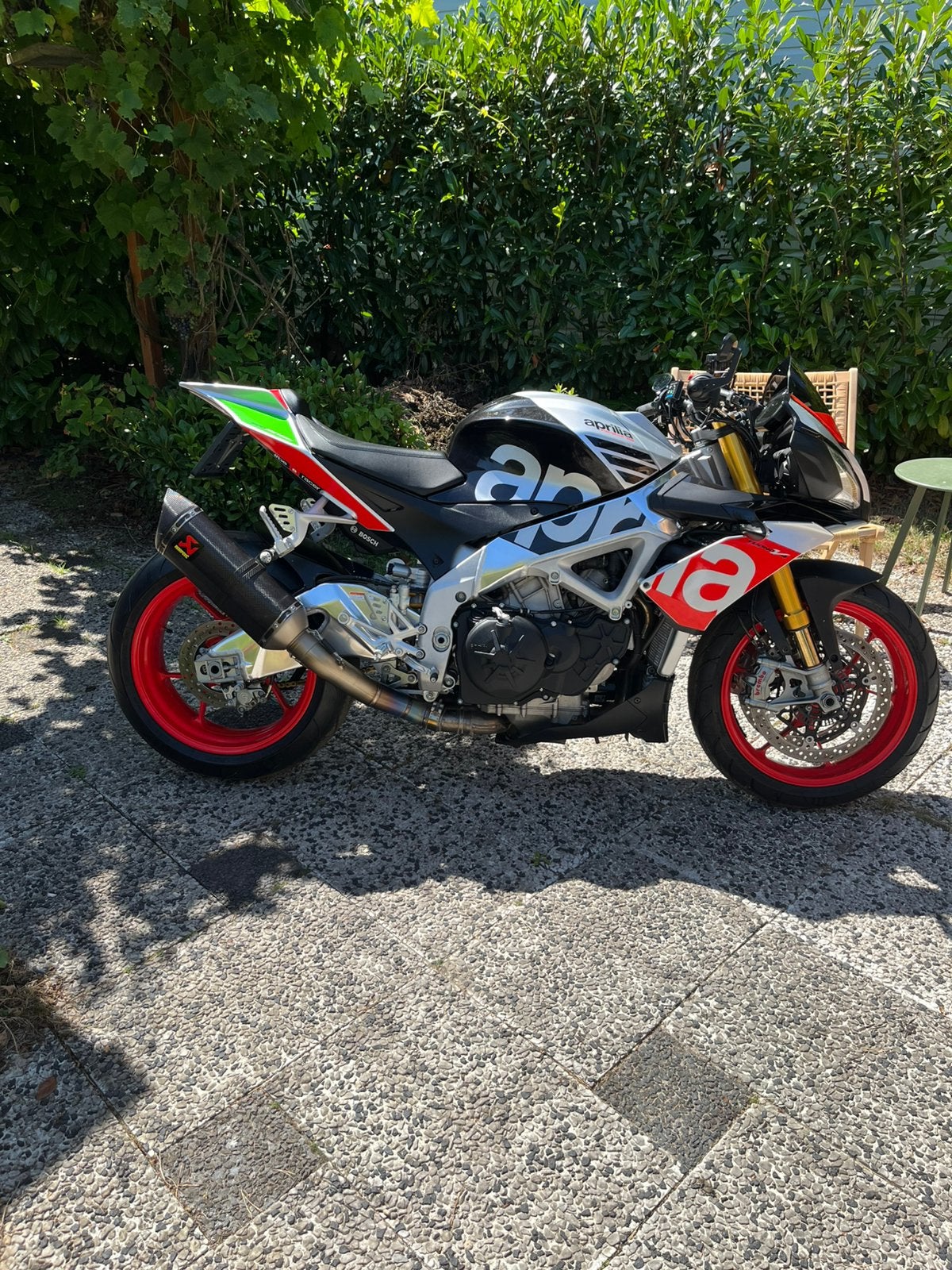 Tuono 1100v4, Particulier, Naked bike