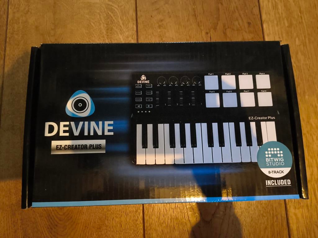 Devine EZ-Creator Plus MIDI-keyboard met pads, Muziek en Instrumenten, Keyboards, Ophalen of Verzenden