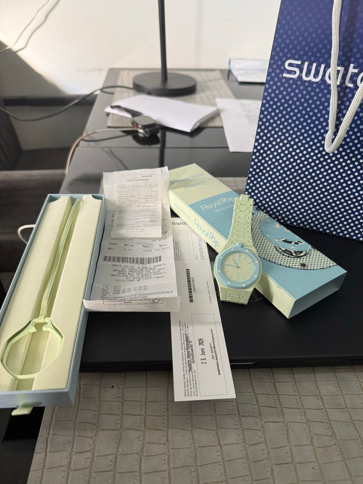 Swatch Royal Pop Polshorloge - full set, Kunststof, Polshorloge, Nieuw, Ophalen of Verzenden