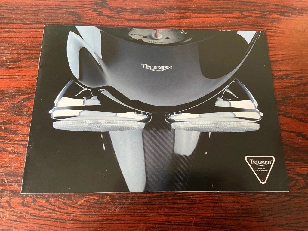 Triumph 1997 new model line motorcycle brochure, Ophalen of Verzenden, Zo goed als nieuw, Motoren