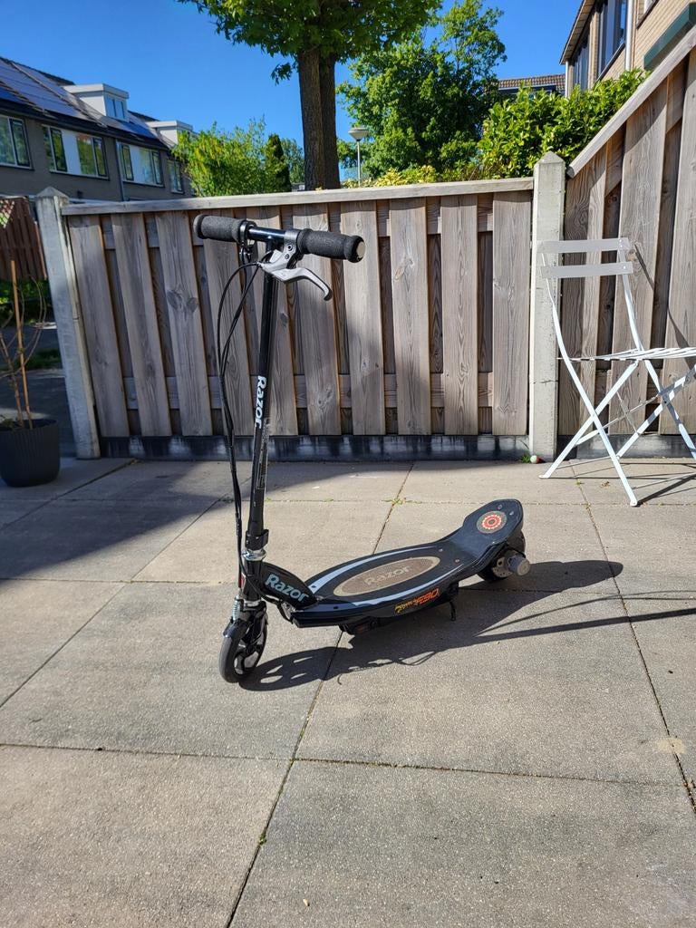 Toffe Razor E90 electrische kinderstep, Fietsen en Brommers, Steps, Elektrische step (E-scooter), Ophalen