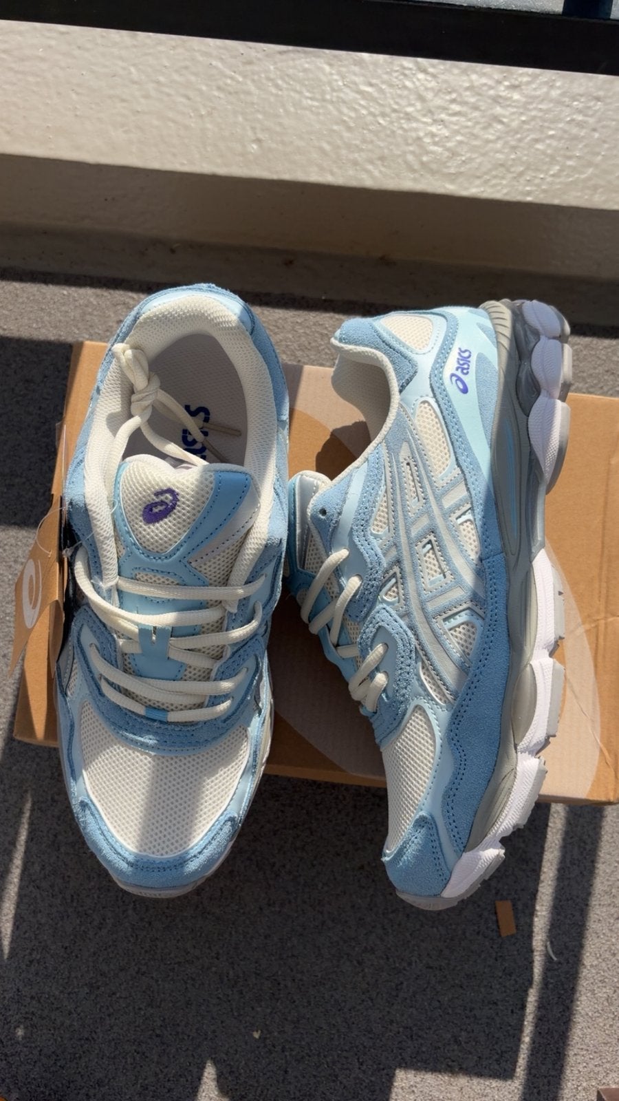 Bleu sky asics shoes 43.5, Ophalen of Verzenden, Zo goed als nieuw, Blauw, Sneakers of Gympen