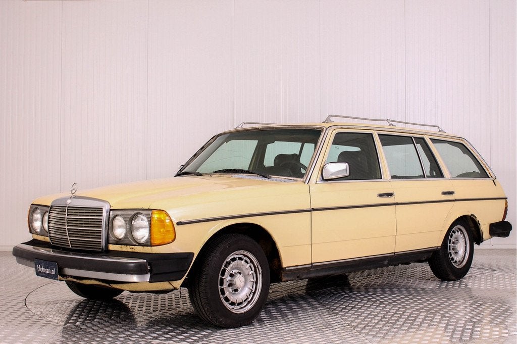 Mercedes-Benz 200-serie 300 TD Automaat (bj 1979), Auto's, Mercedes-Benz, Automaat, Gebruikt, Beige, Leder