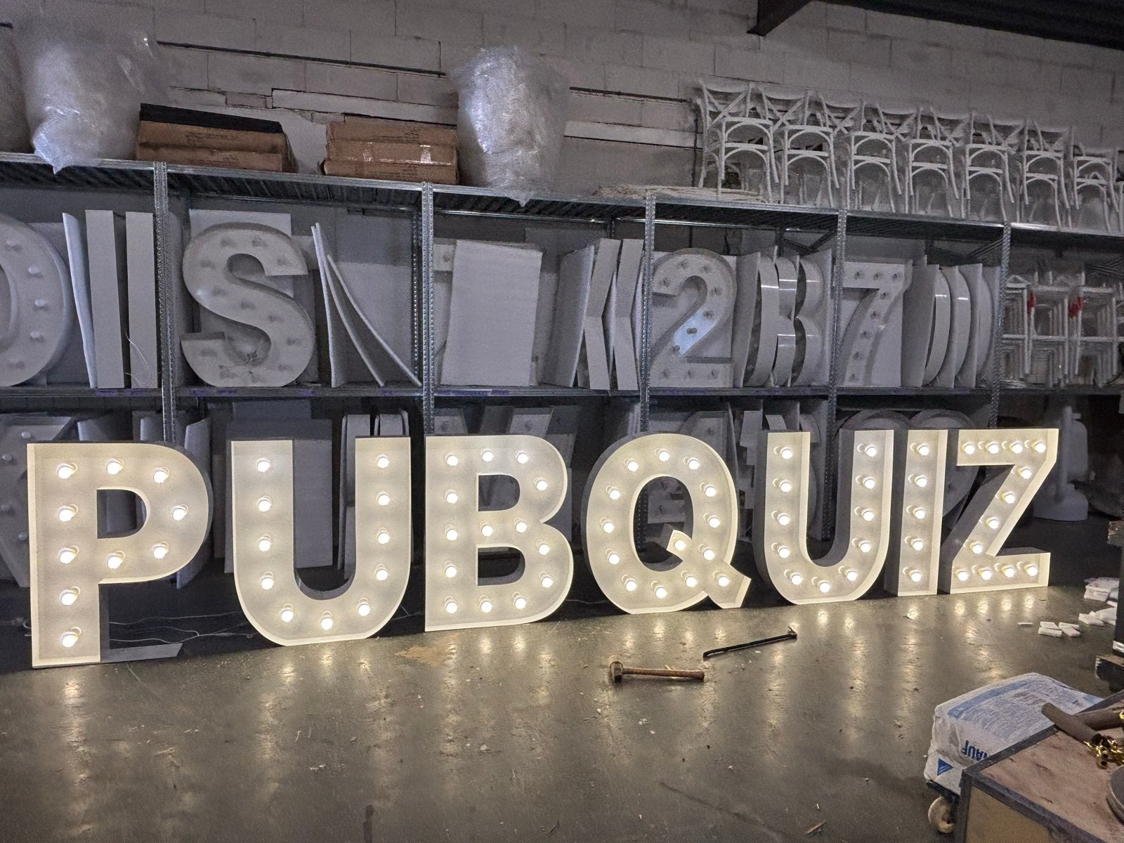 Grote lichtletters huren. Nu vanaf 20€ per letter of cijfer, Hobby en Vrije tijd, Ophalen, Zo goed als nieuw, Verjaardag