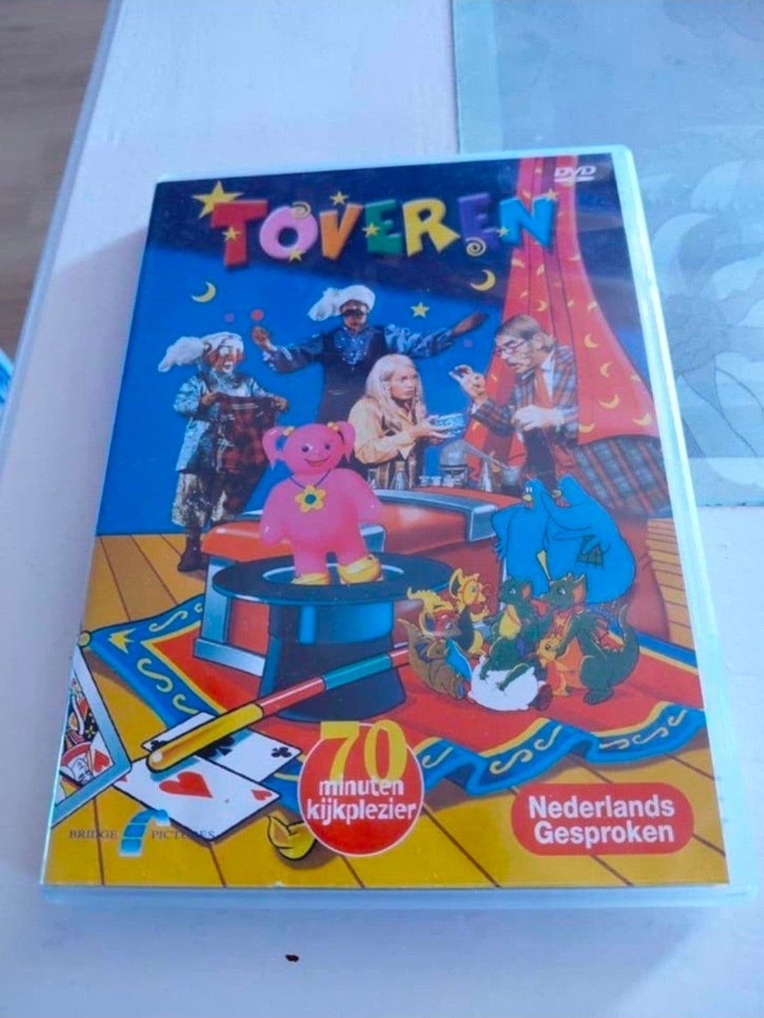 Toveren dvd met o.a. Bassie en Adriaan, Jellabies., Cd's en Dvd's, Gebruikt, Alle leeftijden, Tv-serie, Ophalen of Verzenden