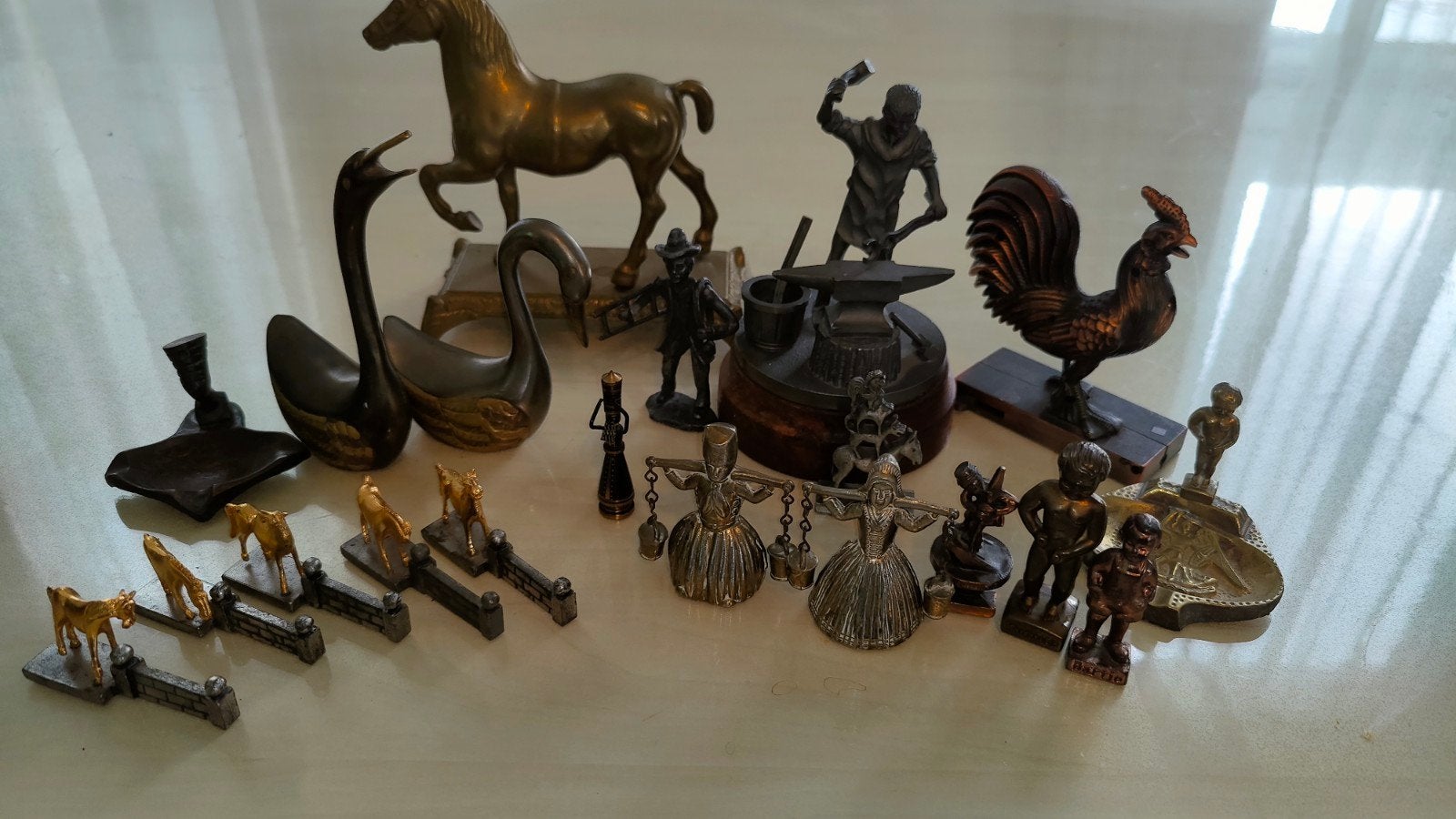 Verzameling van bronzen en metalen beeldjes, Antiek en Kunst, Ophalen