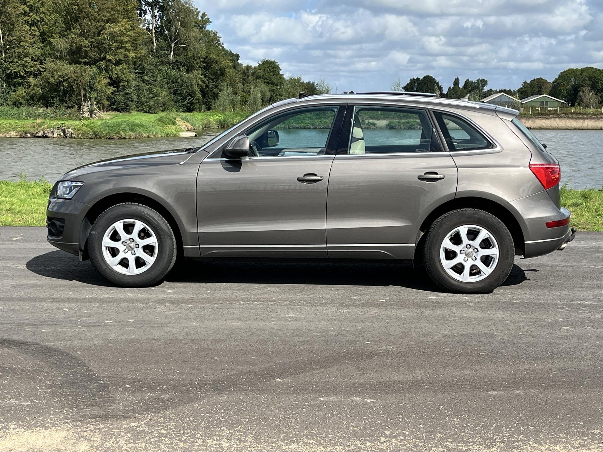Audi Q5 2.0 TFSI quattro Pro Line Clima, cruise, stoelverwar, Auto's, Automaat, Gebruikt, Beige, 4 cilinders
