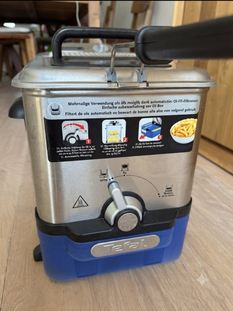 Tefal Oleoclean friteuse - slechts één keer gebruikt, Witgoed en Apparatuur, Frituurpannen, 3 tot 4 liter, Ophalen, Zo goed als nieuw