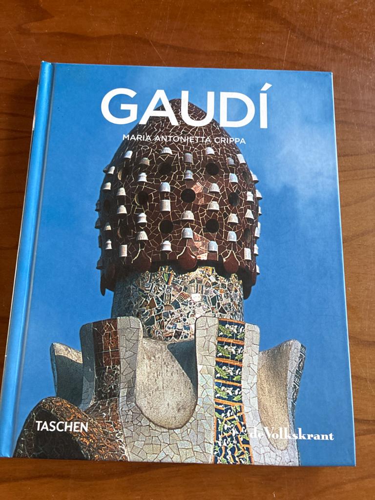 Gaudi - Maria Antonietta Crippa (Taschen), Ophalen of Verzenden, Zo goed als nieuw, Overige onderwerpen