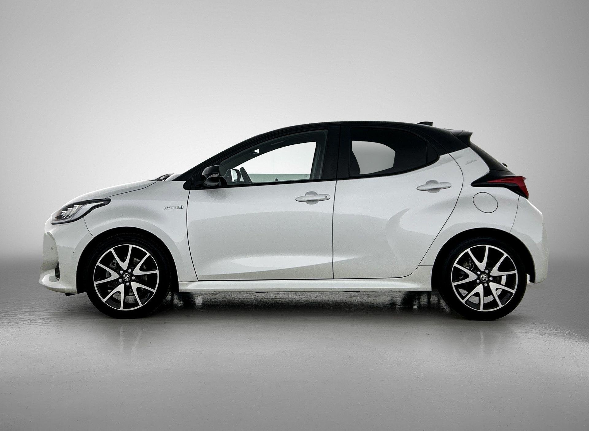 Toyota Yaris 1.5 Hybrid Launch Edition, Auto's, 12 maanden, 450 kg, Gebruikt, Euro 6