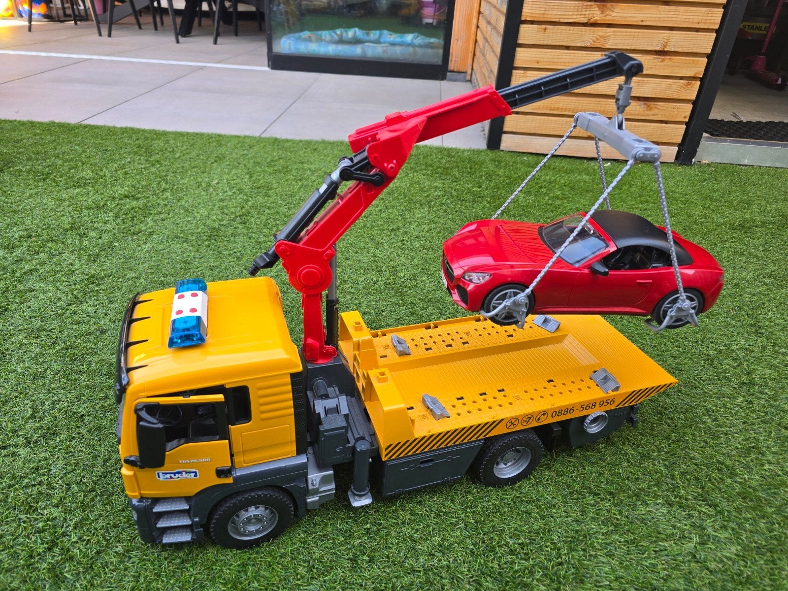 Bruder MAN Takelwagen met Roadster Speelgoed, Ophalen, Zo goed als nieuw