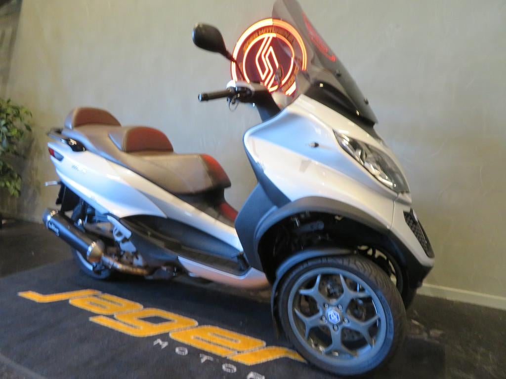 Piaggio MP3 500 LT LEO-VINCE! (bj 2015), Motoren, Motoren | Piaggio, Scooter, 493 cc, Bedrijf, 12 t/m 35 kW