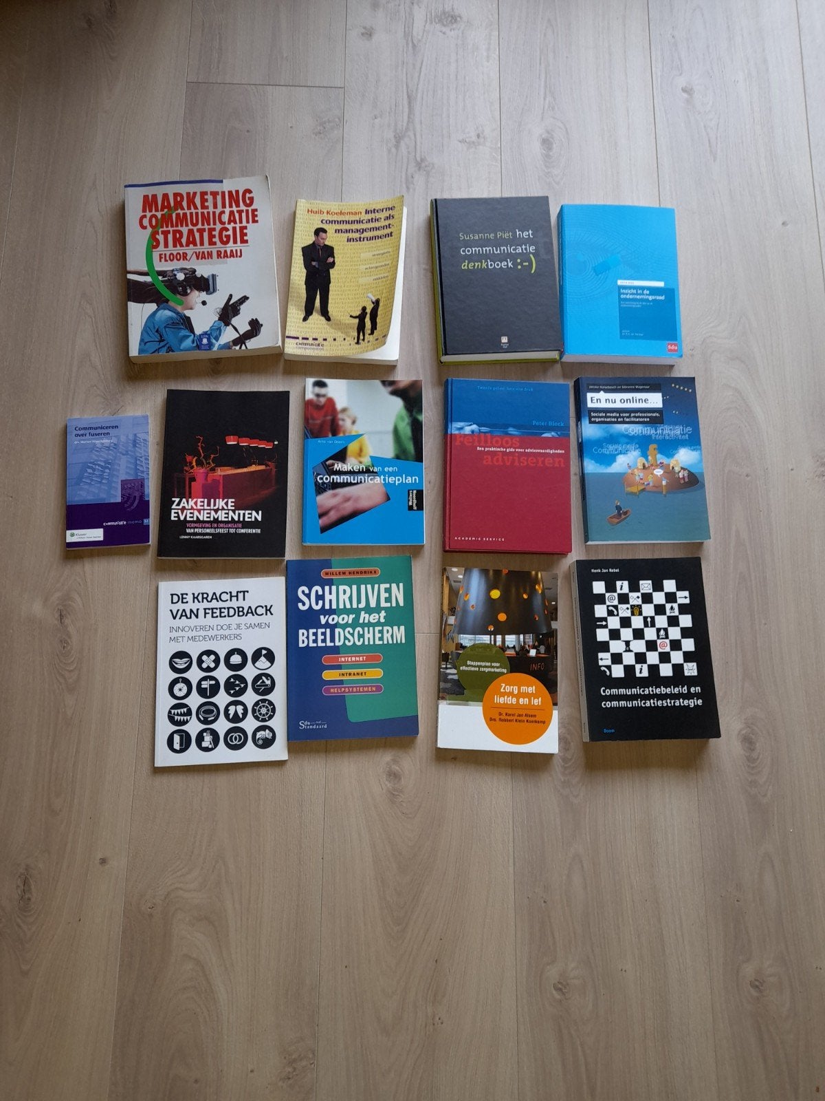 Boeken over marketing en communicatie, Ophalen, Zo goed als nieuw, School, Studie en Wetenschap