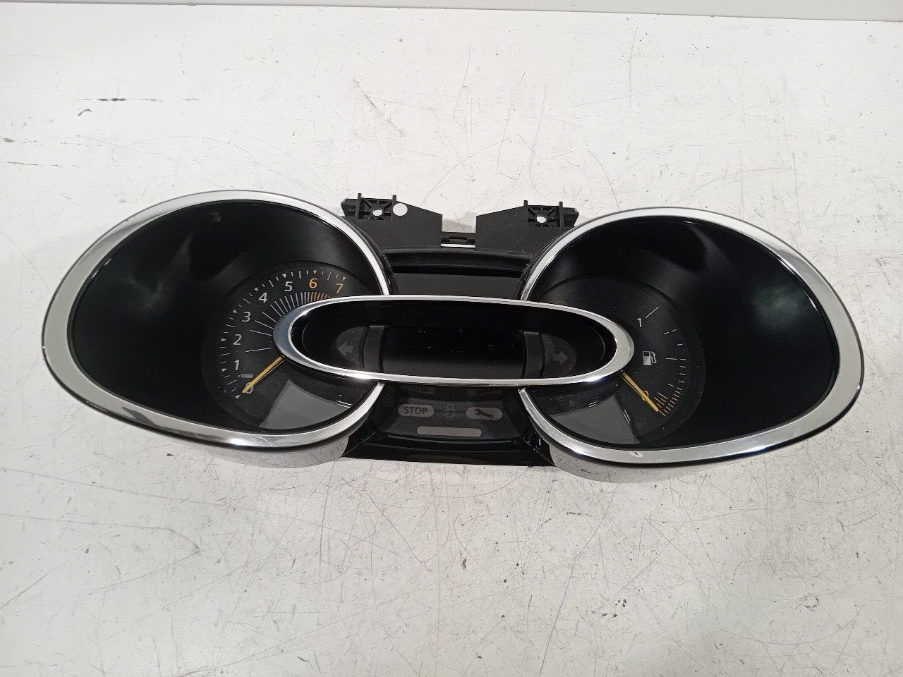Cockpit Renault Clio, Onderdelen@venauto.nl, Van der Ven Autorecycling B.V., Gebruikt, Ettenseweg 76, 4706 PB Roosendaal, The Netherlands