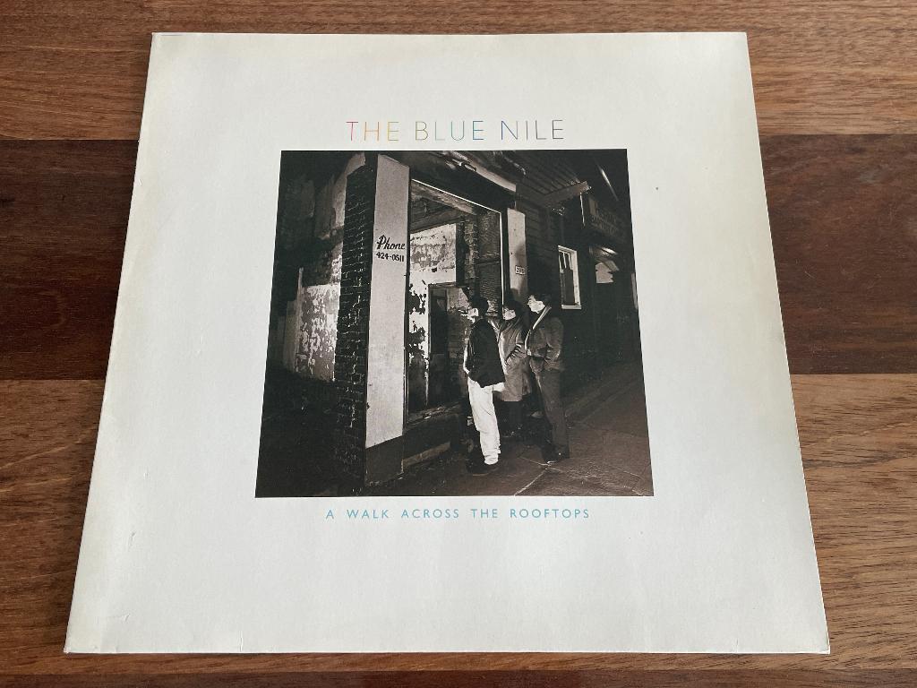 Vinyl LP The Blue Nile A Walk Across Rooftops ZGAN, Originele persing, 1980 - 1989, Ophalen of Verzenden, Zo goed als nieuw