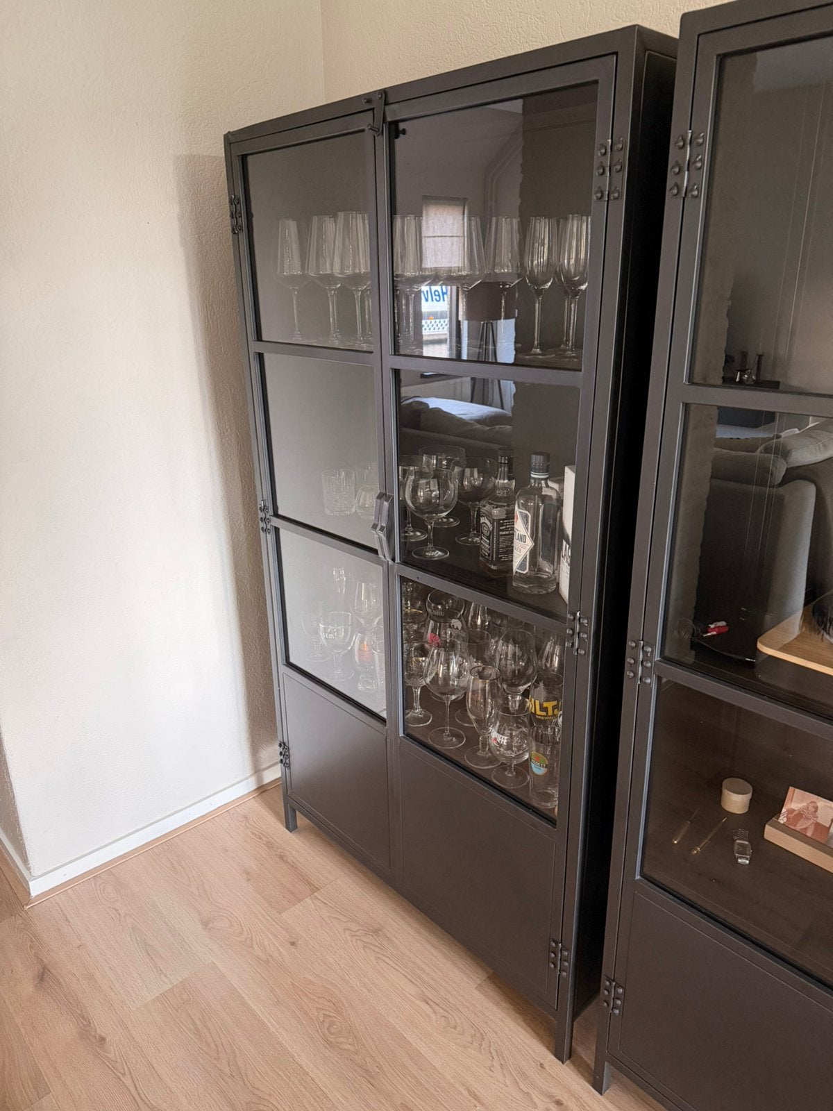 Industriele zwarte kast, Huis en Inrichting, Ophalen, Zo goed als nieuw, 25 tot 50 cm