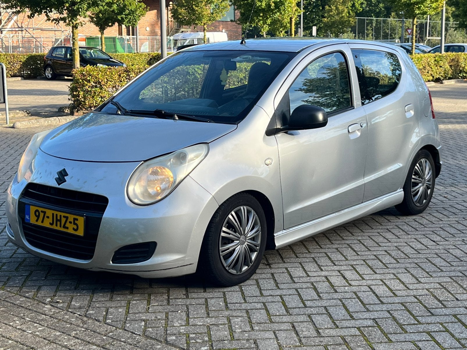 Suzuki Alto 1.0 2009 Grijs, Auto's, Voorwielaandrijving, 200 kg, 4 stoelen, Origineel Nederlands