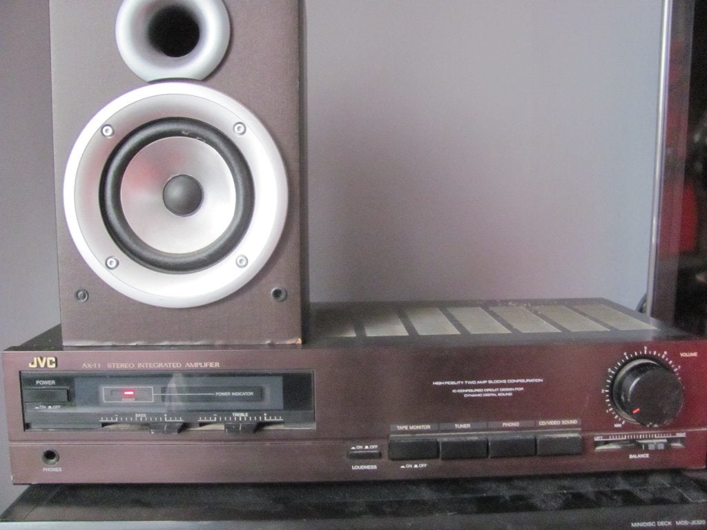 JVC ax-11 stereo integrated amplifier, JVC, Ophalen of Verzenden, Zo goed als nieuw, Minder dan 60 watt