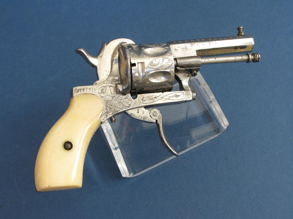 Antieke 7 mm penvuur revolver, Antiek en Kunst, Ophalen of Verzenden