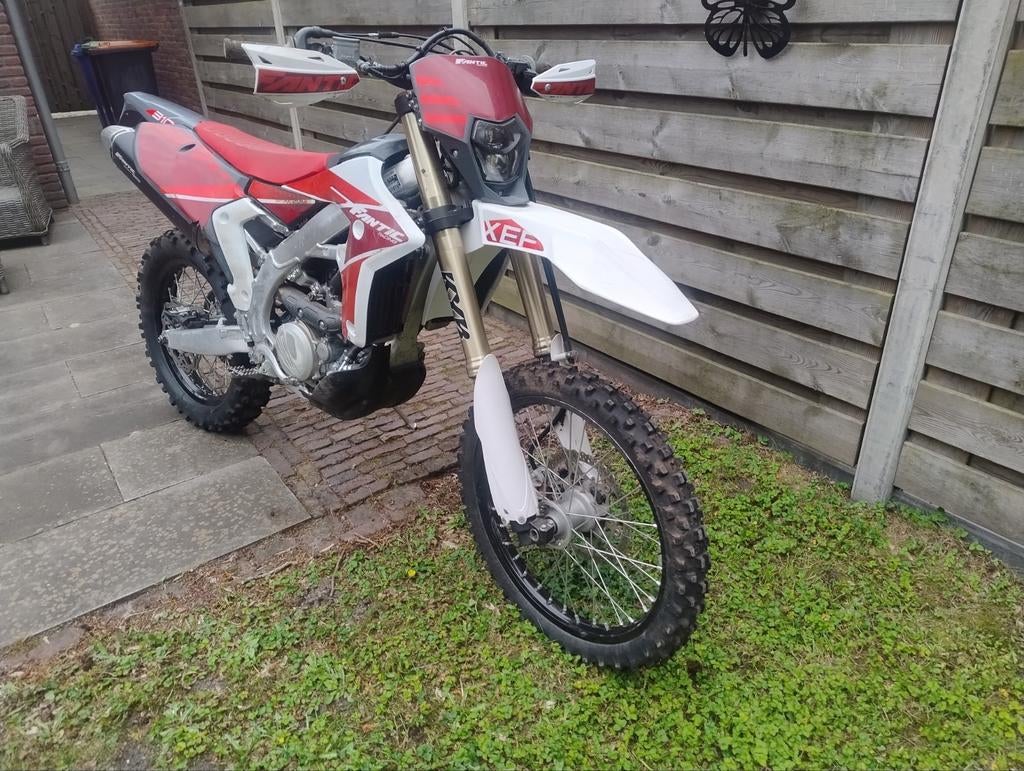 Fantic xef 310 2025 nieuw gekocht 34u Veel extra's Yamaha wr, Gebruikt, 310 cc, Particulier, Enduro