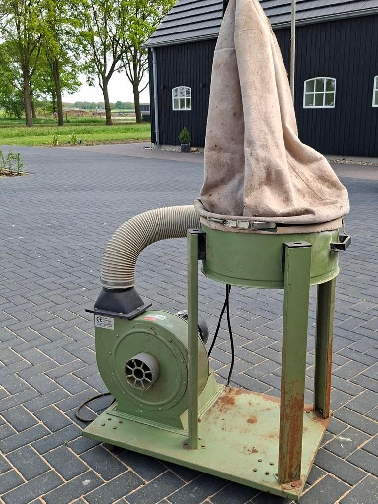 afzuiging verrijdbare ufo-101 houtstof krachtstroom, Ophalen