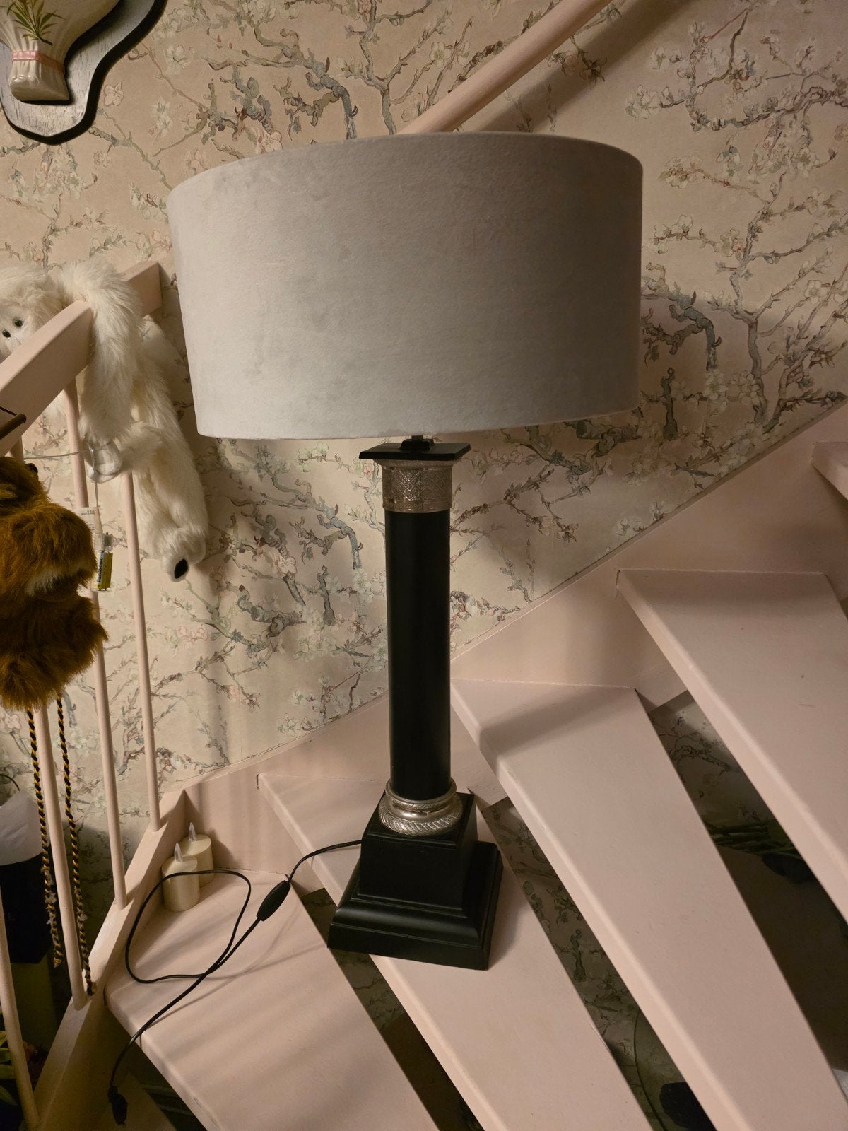 Eichholtz 2x Robuste lampen 85 cm hoog kap 47 cm doorsnee, Ophalen, Gebruikt, Metaal, Minder dan 50 cm