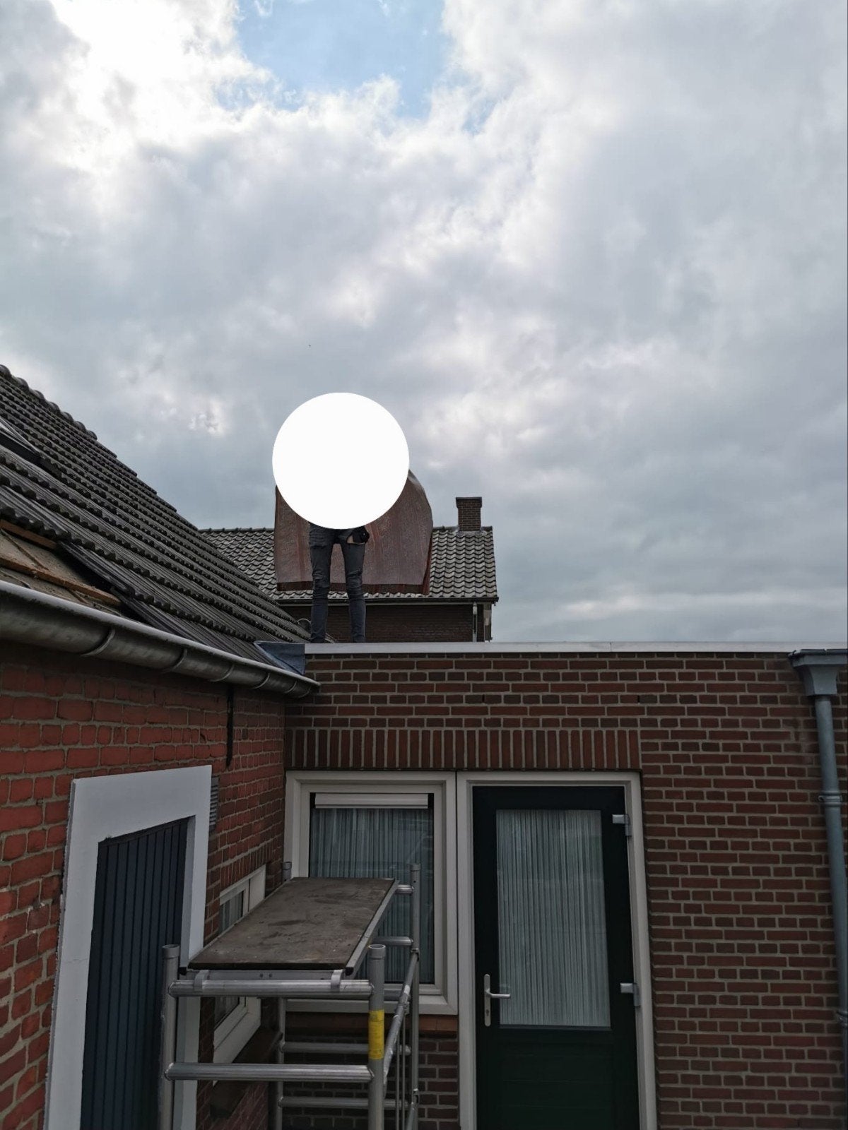 Wit kunststof draai kiep raam met kozijn, Ophalen, Gevelraam of Ruit, Gebruikt, 120 tot 160 cm