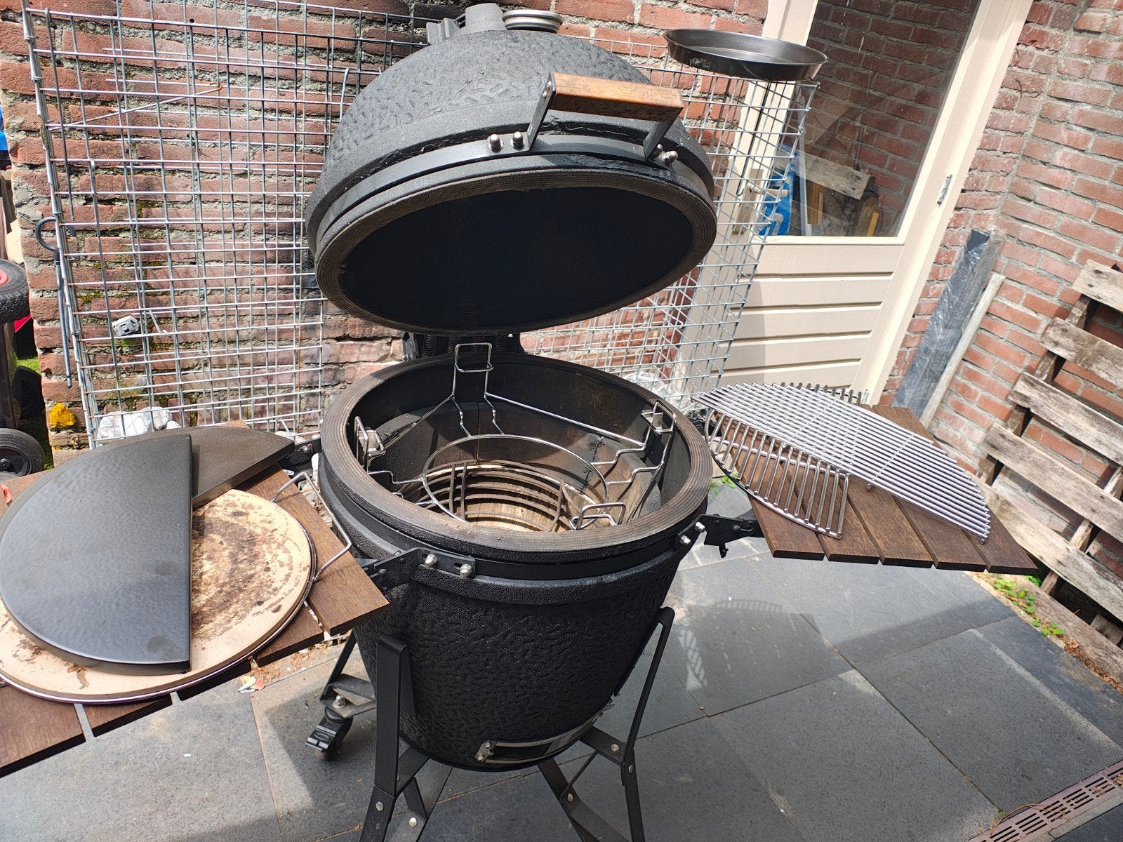 Bastard urban large kamado bbq met transportschade, Tuin en Terras, Ophalen, Nieuw