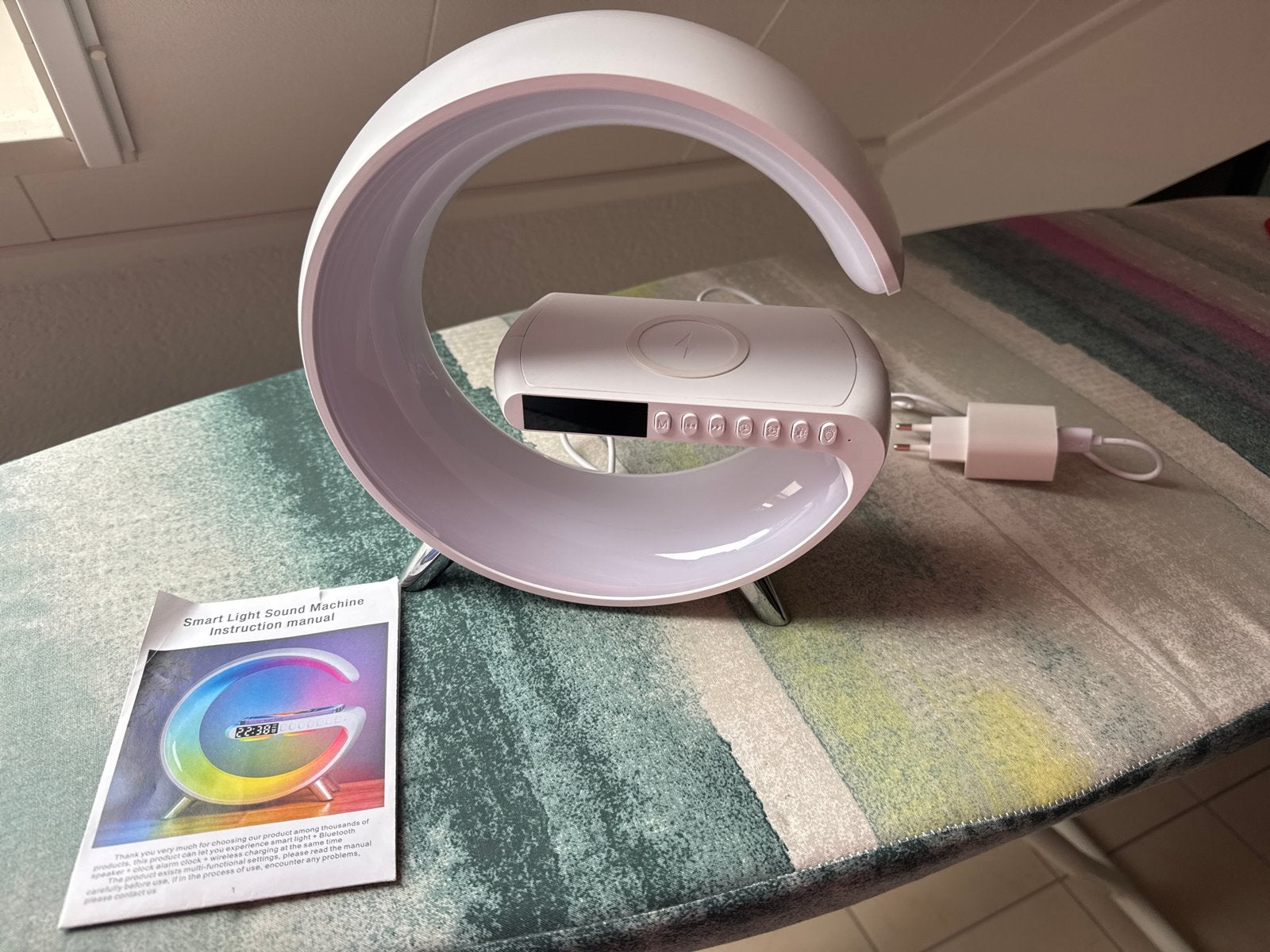 Smart Light Sound Machine - Wekker, Oplader, Sfeerlicht., Kunststof, Ophalen of Verzenden, Zo goed als nieuw, Modern