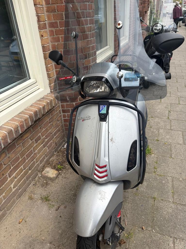 Vespa sprint 2018 iget nummers te koop, Ophalen of Verzenden, Zo goed als nieuw, Benzine, Overige modellen