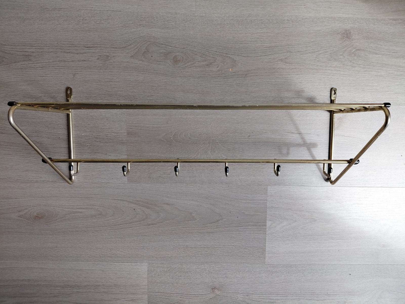 Vintage gouden wandkapstok met hoedenrek en haken, Huis en Inrichting, Woonaccessoires | Kapstokken, Wandkapstok, Gebruikt, Ophalen of Verzenden