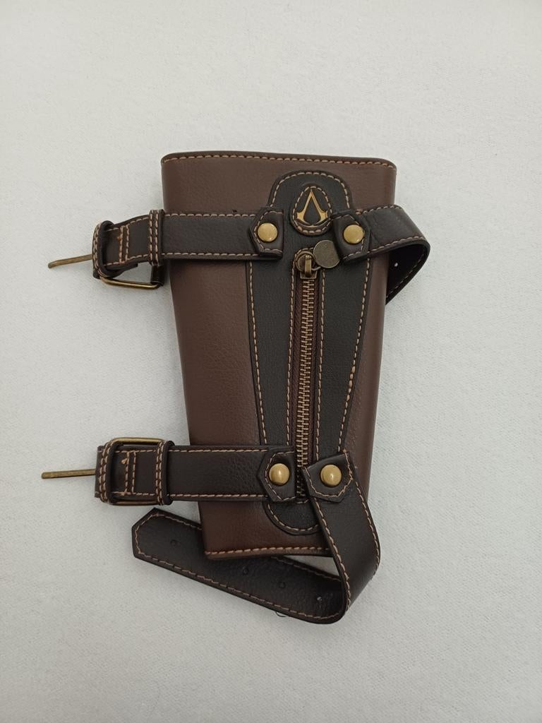 Assassins Creed armbeschermer Black Flag, Ophalen of Verzenden, Zo goed als nieuw