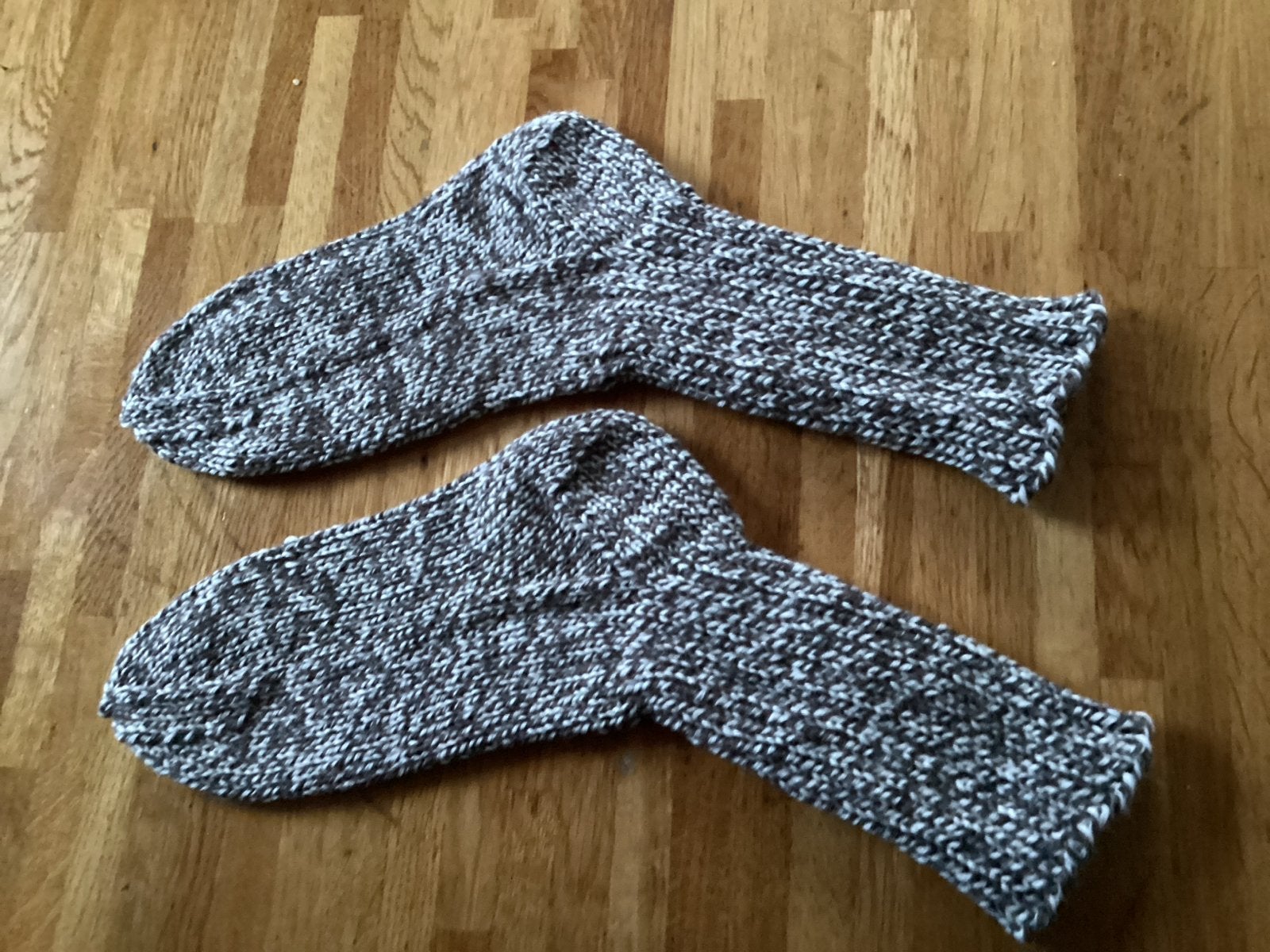 Nieuwe handgebreide Noorse sokken - Steinbach wolle, Kleding | Dames, Sokken en Kniesokken, Bruin, Nieuw, Overige maten