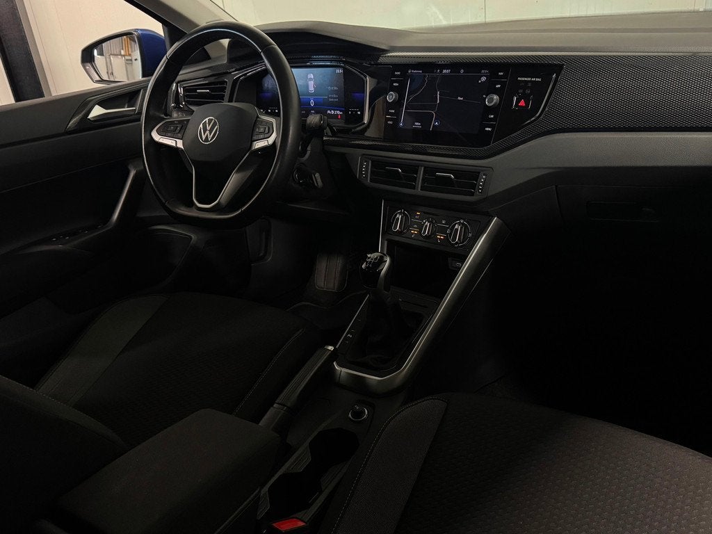 Volkswagen Polo 1.0 TSI 2022 95PK CLIMA|LANE|ACC|CARPLAY|VIR, Auto's, Voorwielaandrijving, Stof, Zwart, 95 pk
