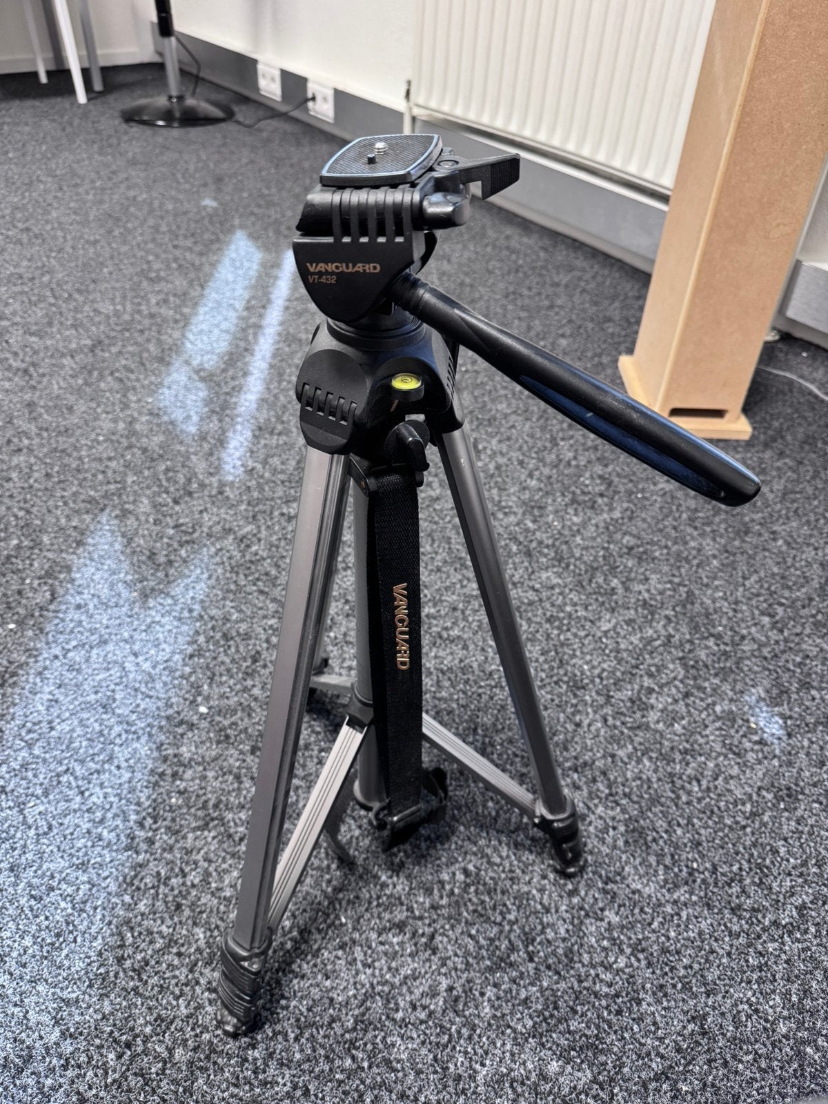 Vanguard VT-432 camera statief, Ophalen, Zo goed als nieuw, Driepoot, Vanguard