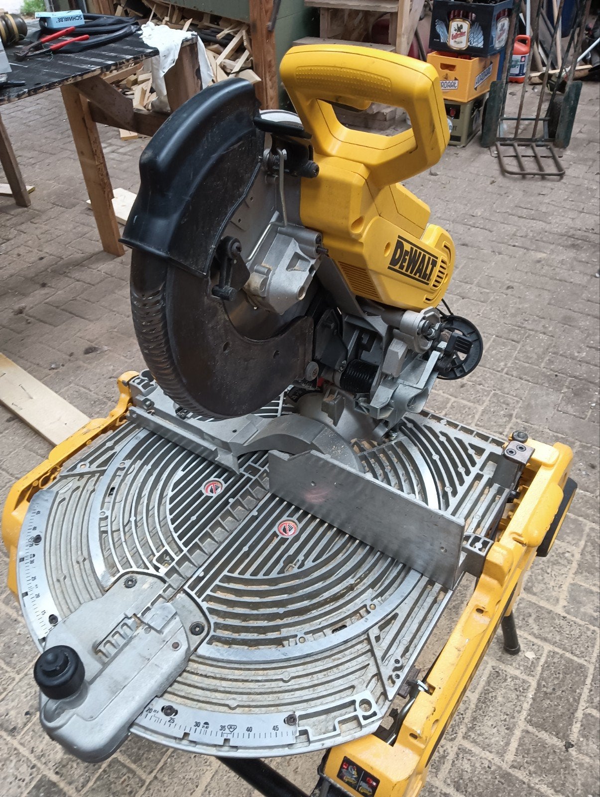 DeWalt D27107 2-in-1 Afkort- en Tafelzaag 305mm blad, Doe-het-zelf en Verbouw, Gereedschap | Zaagmachines, Ophalen, De Walt, Gebruikt