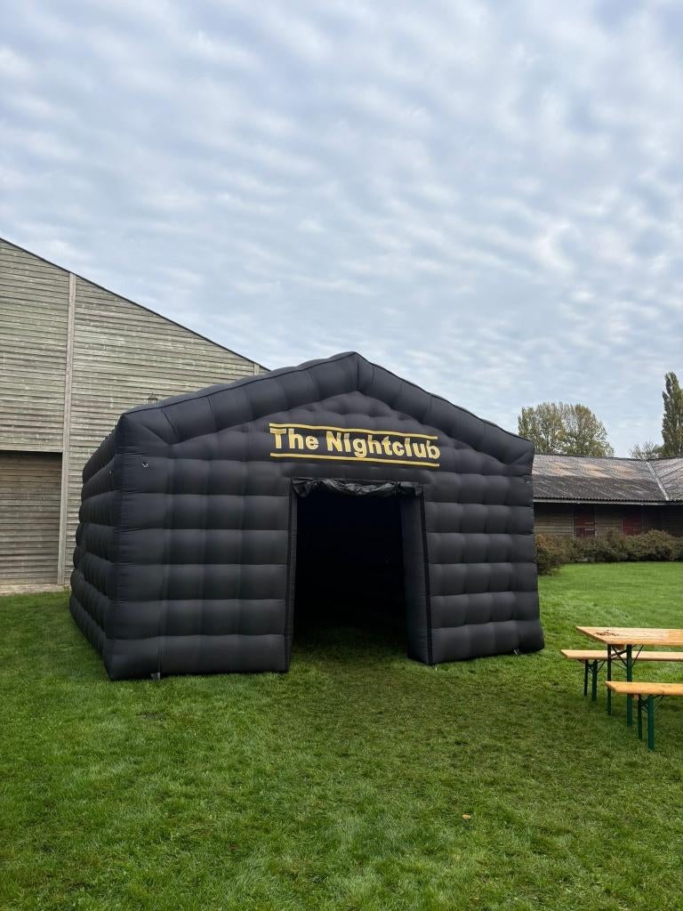 Opblaasbare Nightclub te huur, Ophalen, Zo goed als nieuw, Verjaardag