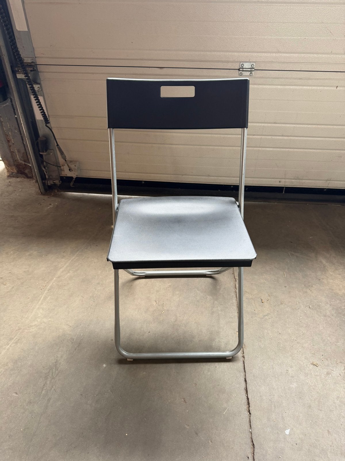 7X IKEA LINNMON Tafels + GUNDE inklapbare stoelen 20 stuks, Huis en Inrichting, Stoelen, Ophalen, Gebruikt, Zwart, Vijf, Zes of meer stoelen