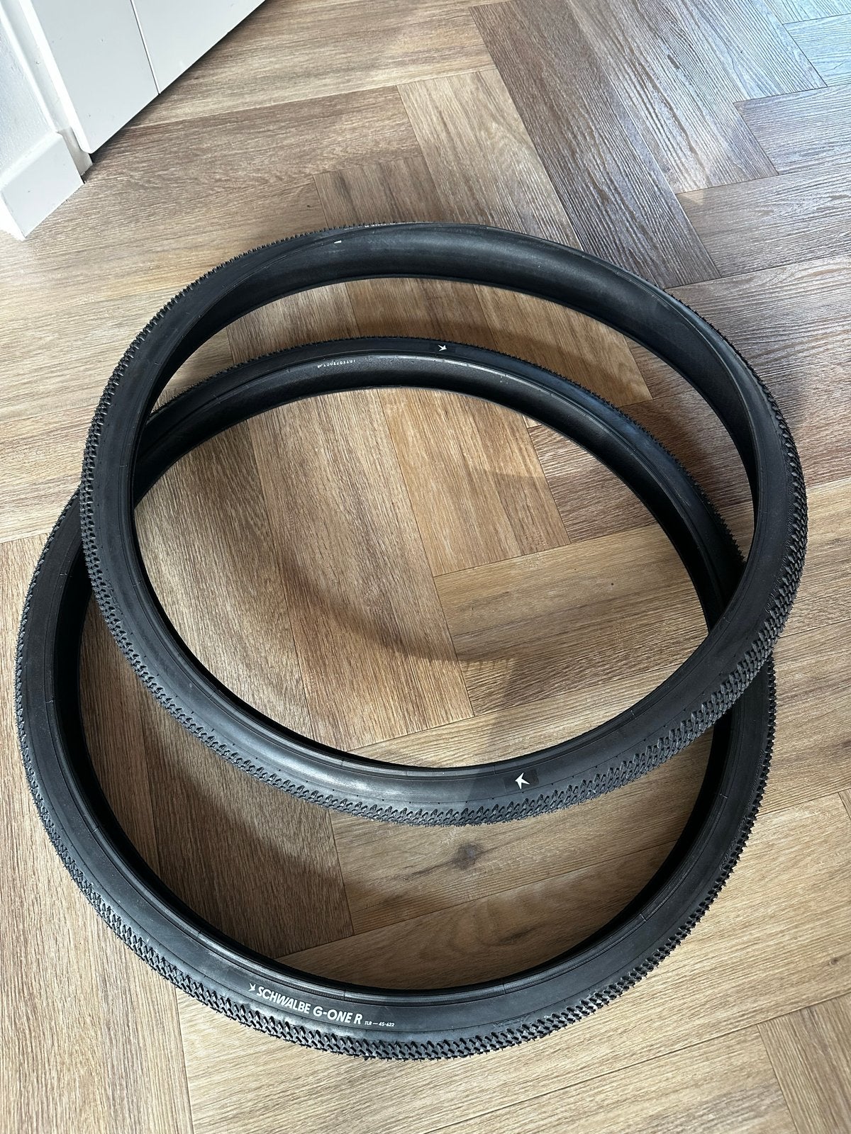 Schwalbe G-One R TLR 45-622 Gravelbanden (2 stuks), Fietsen en Brommers, Ophalen, Band, Zo goed als nieuw, Gravelbike