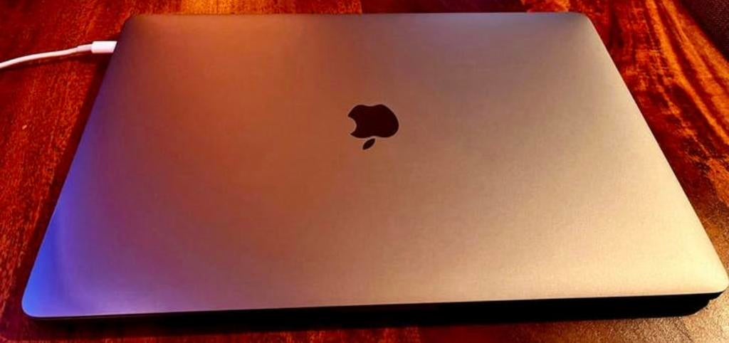 MacBook Pro 15 inch 2018 - i7, 16GB RAM, 256GB SSD, Computers en Software, Apple Macbooks, Gebruikt, MacBook Pro, 15 inch, 2 tot 3 Ghz