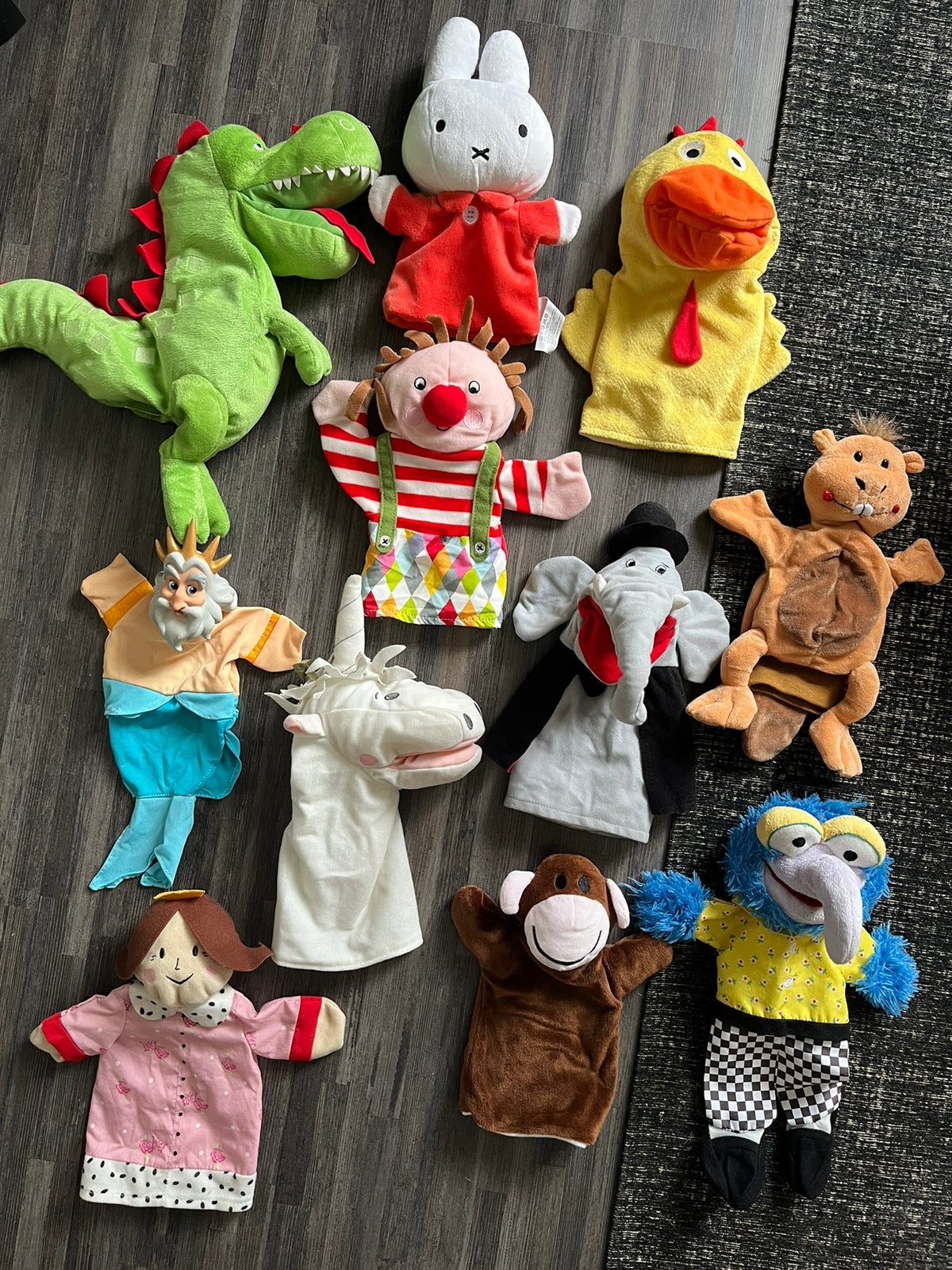 Gave set handpoppen poppenkastpoppen marionetten, Ophalen of Verzenden, Zo goed als nieuw, Overige typen